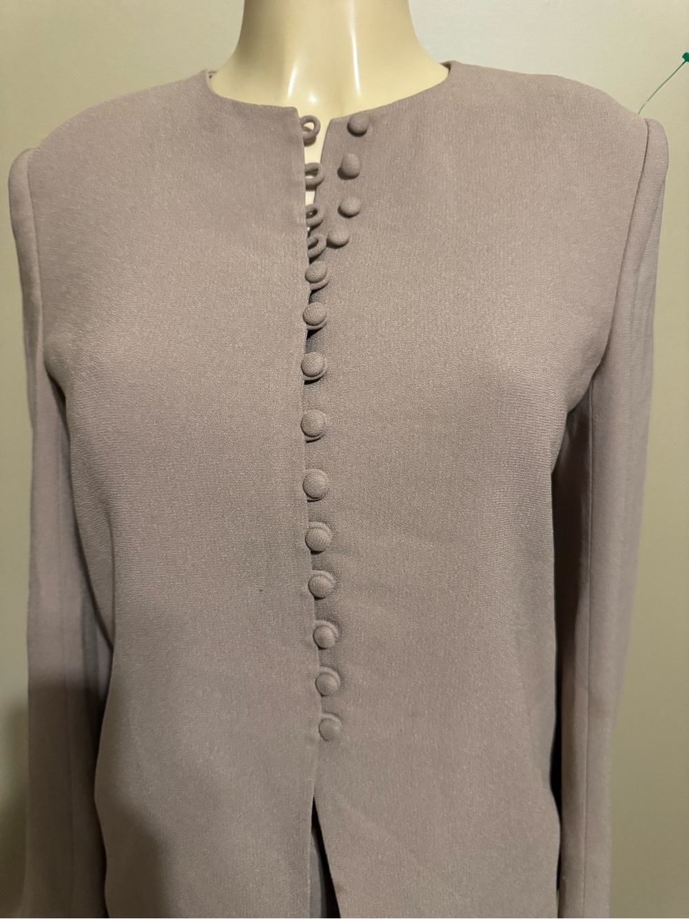 Jones New York Petite Sophisticated Taupe Suit Set - Jacket 8P & Pants 10P - Picture 5 of 15